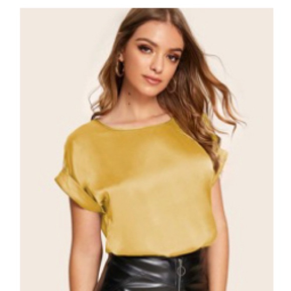 Rolled Sleeve Batwing Shirt